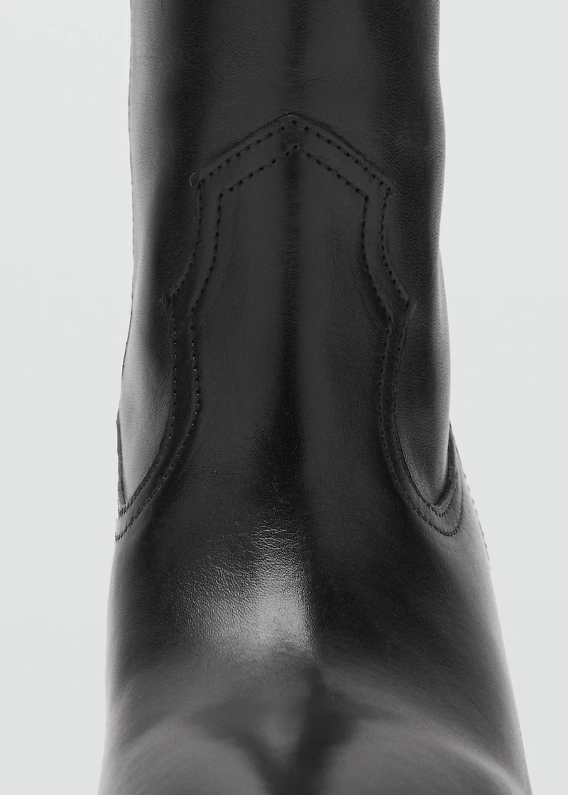 Heel leather boot