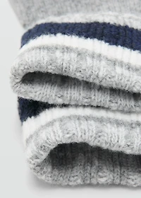 Striped knit gloves