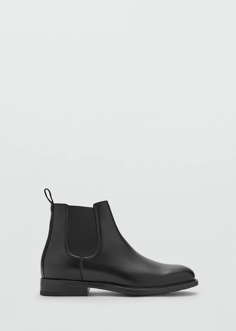 Polished leather chelsea boots