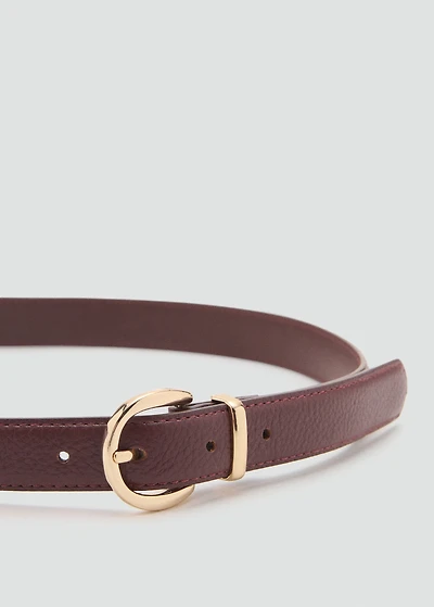 Oval buckle belt