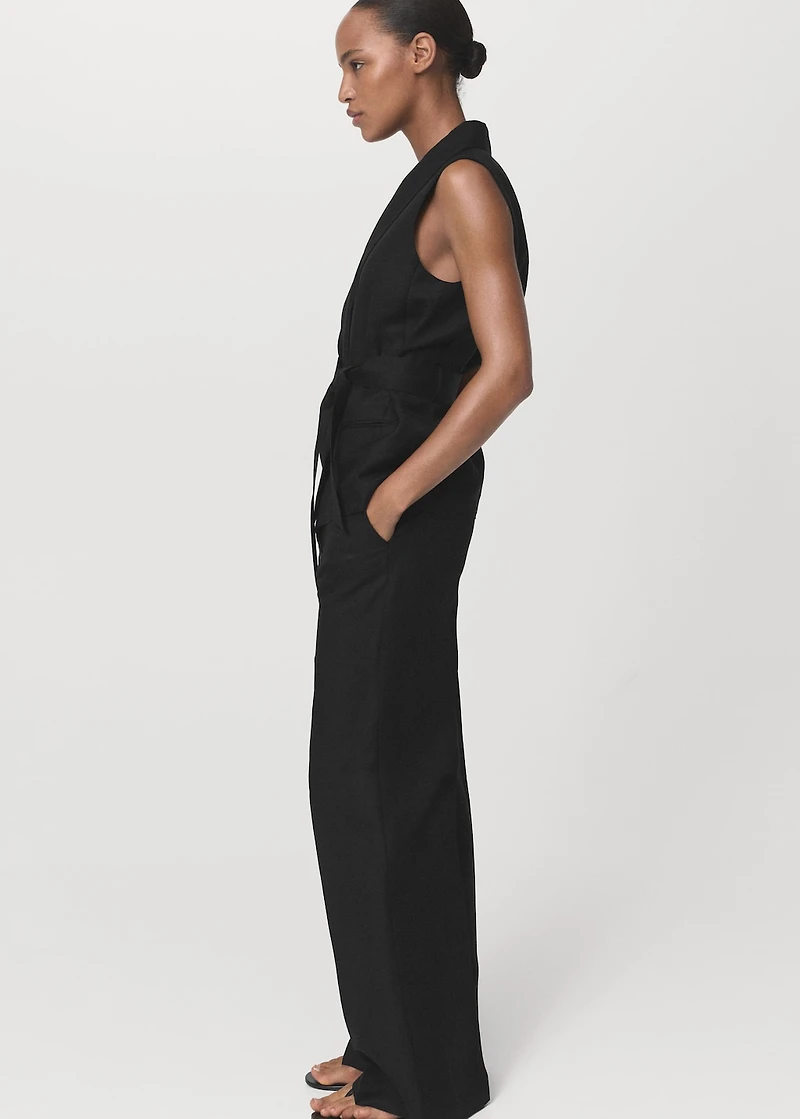 Linen suit vest with belt