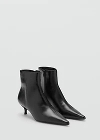 Kitten-heel pointed-toe ankle boots