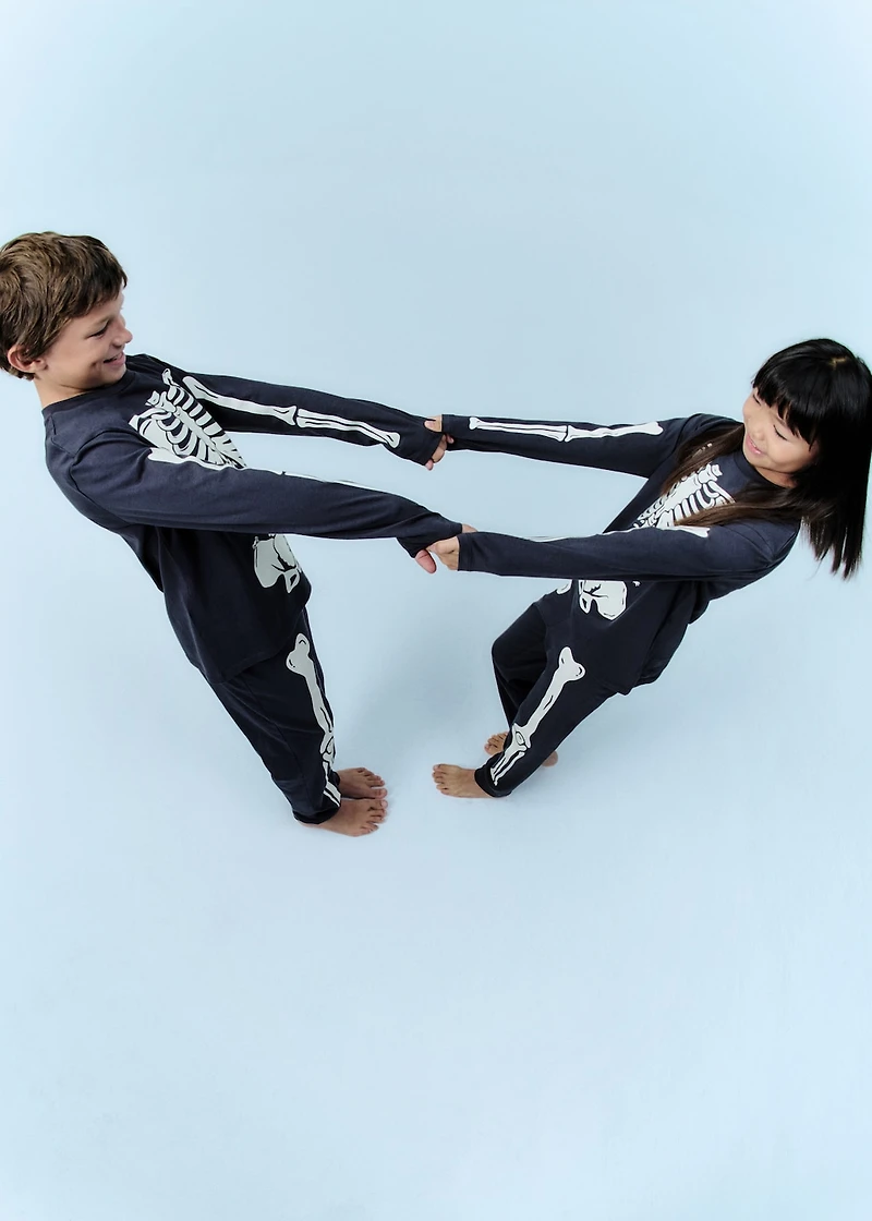 Glow the dark skeleton pyjama