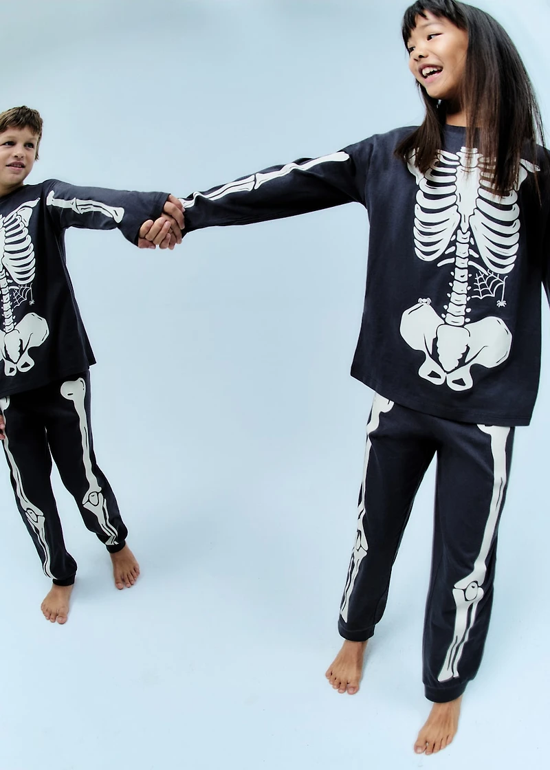 Glow the dark skeleton pyjama