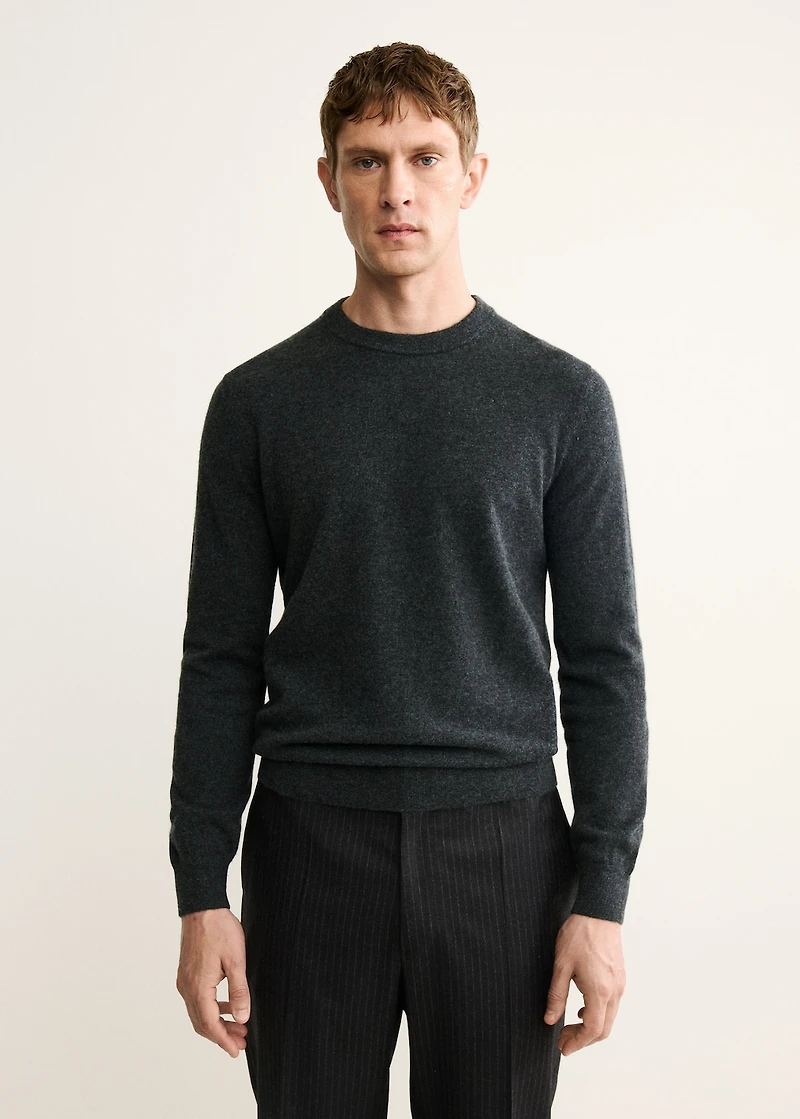 100% cashmere regular-fit sweater