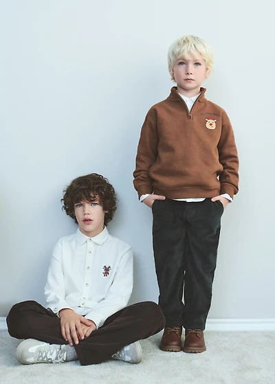 Shirt with reindeer embroidery