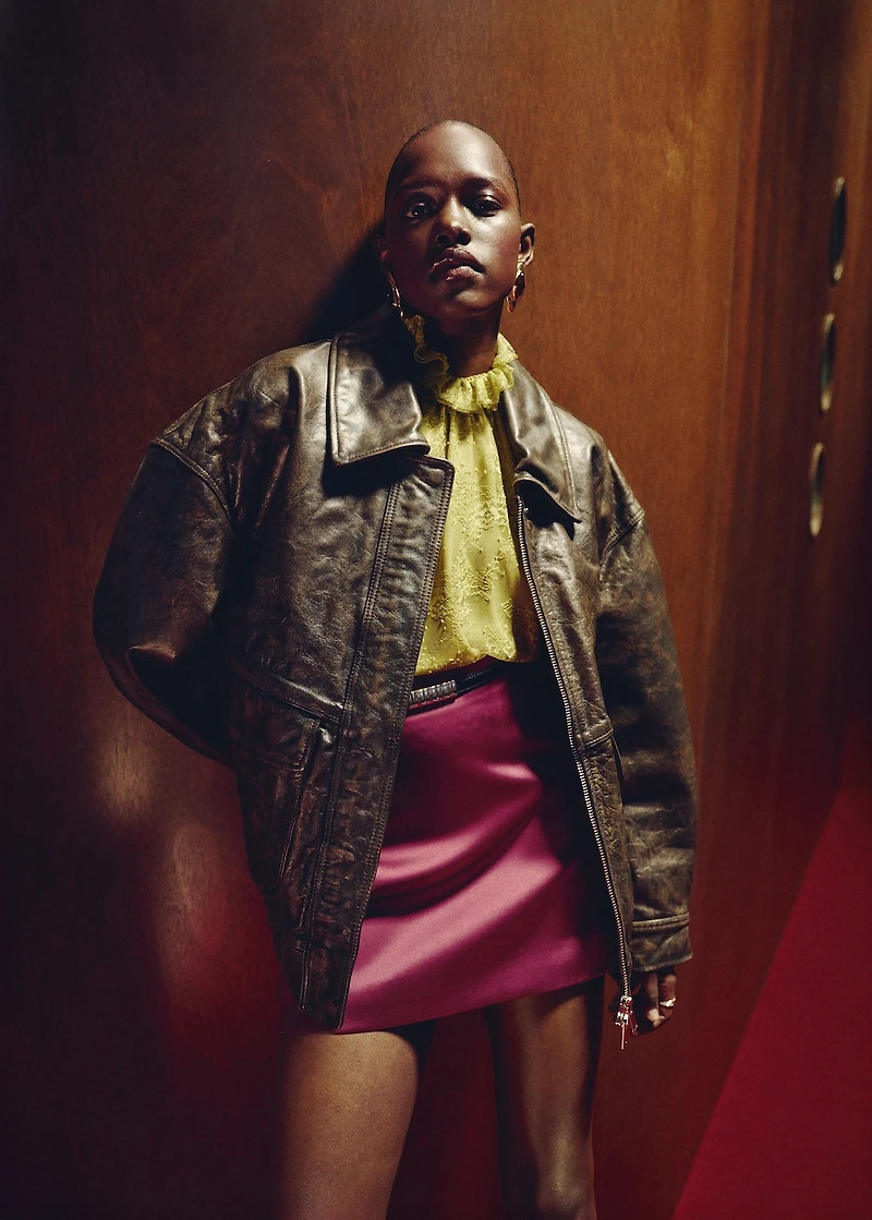 Lace top with ruff collar