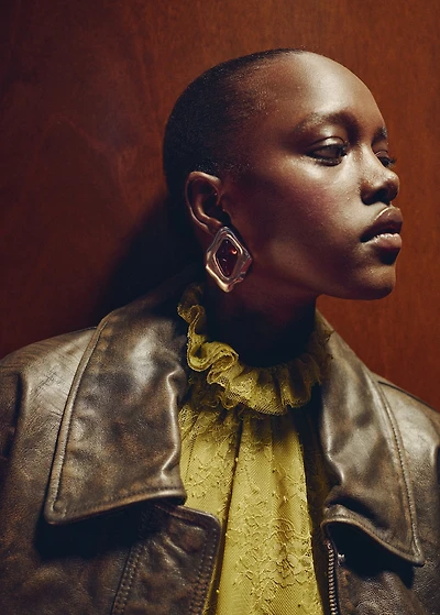 Lace top with ruff collar