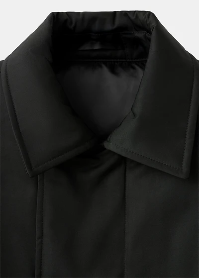 Water-repellent jacket with pockets