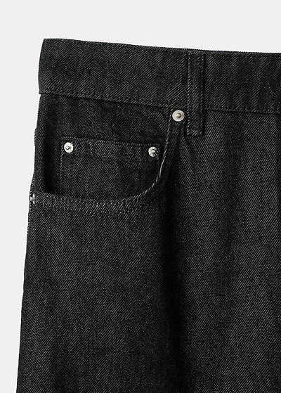 Low-rise barrel jeans