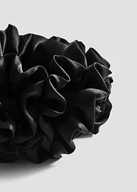 Mini ruffled scrunchie