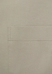 Shirt with pockets and bowling collar