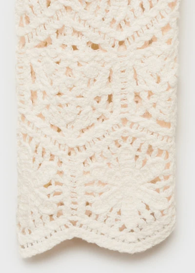 Crochet cardigan with scalloped hem