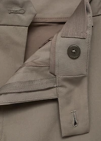 100% slim-fit cotton pants