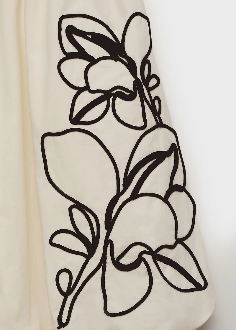 Balloon dress with embroidered flowers