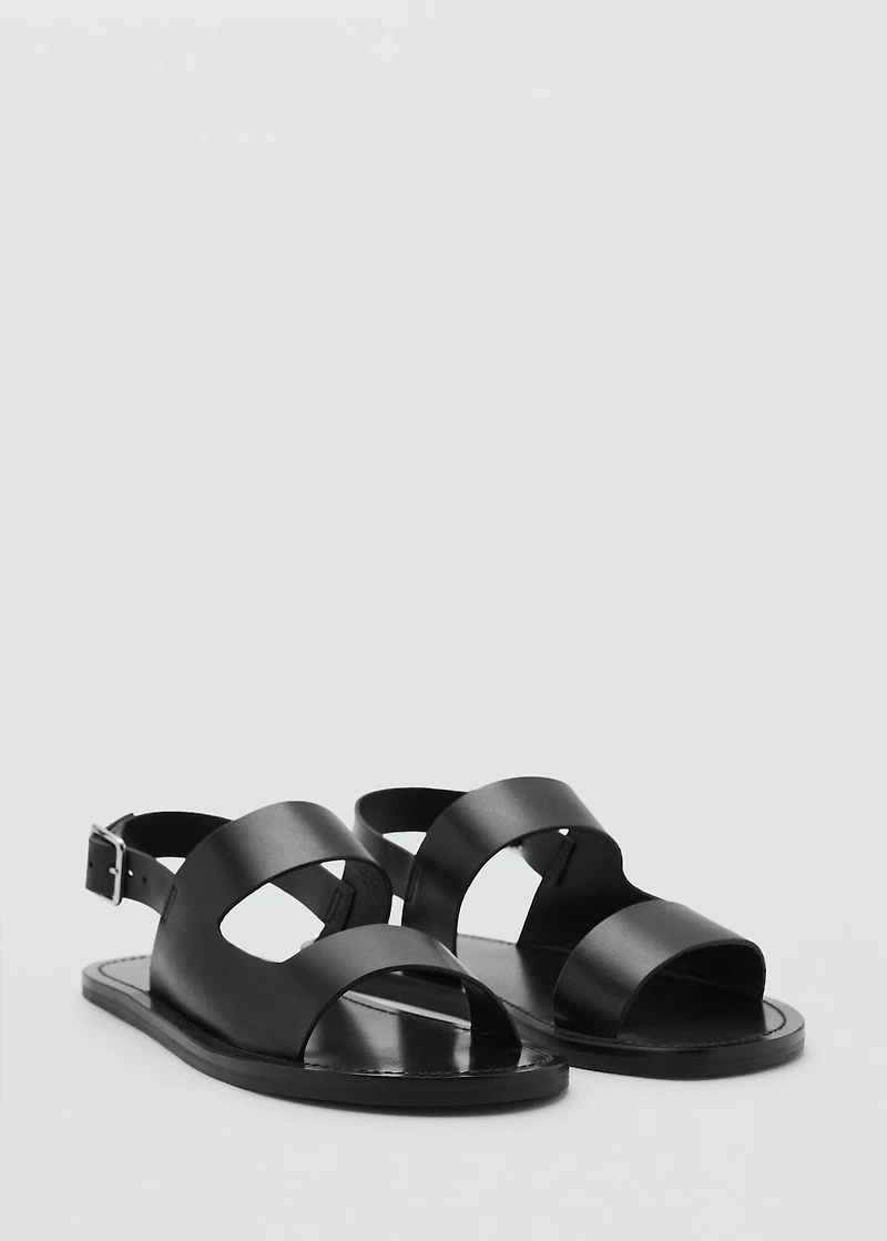 Leather sandals with straps