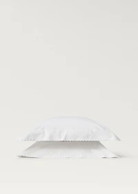 Two pillowcases with lace detail 60x60 cm