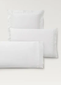 Two pillowcases with lace detail 60x60 cm