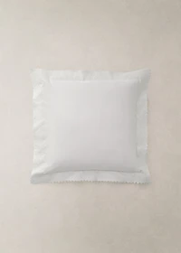 Two pillowcases with lace detail 60x60 cm