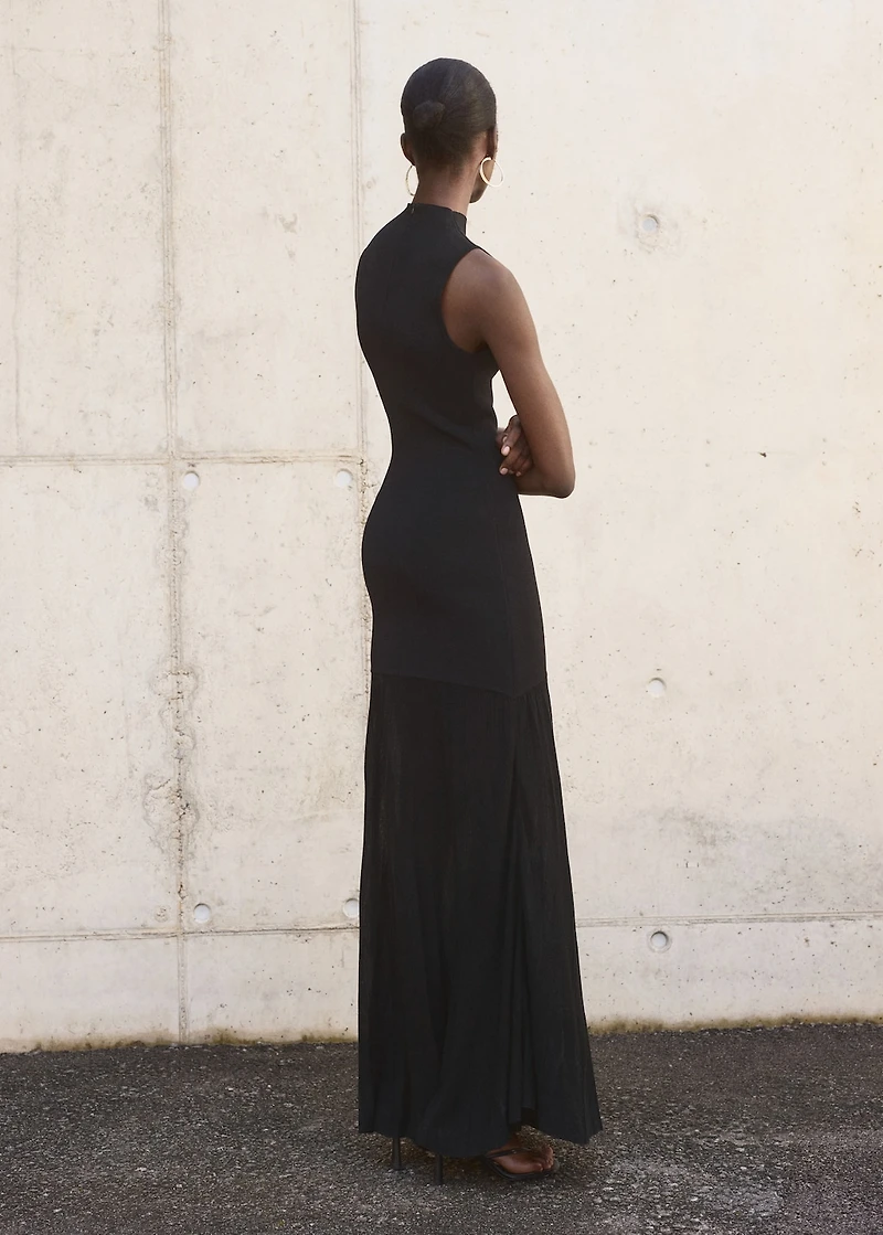 Combined dress with perkins collar