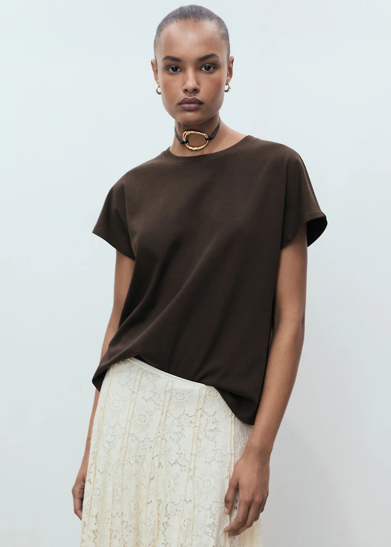 Rounded neck cotton t-shirt