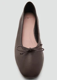 Leather ballet flats with bow