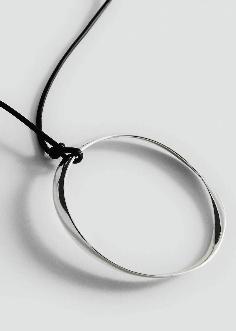 Hoop pendant necklace