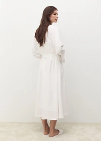 Cotton robe with lace