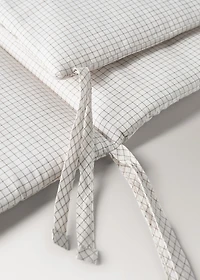 Cotton yarn-dyed protector with mini-check pattern for cot