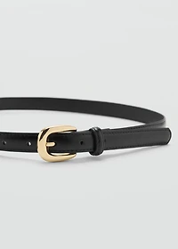 Thin belt with metal buckle