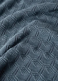 100% cotton children's blanket with eyelet detail