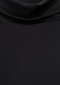 Turtleneck long-sleeved t-shirt