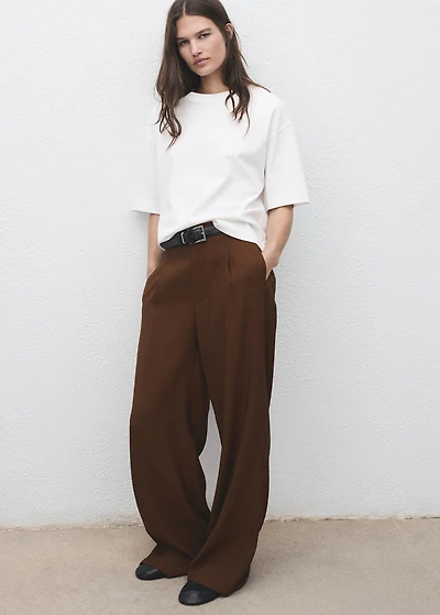 Straight-fit pleated pants