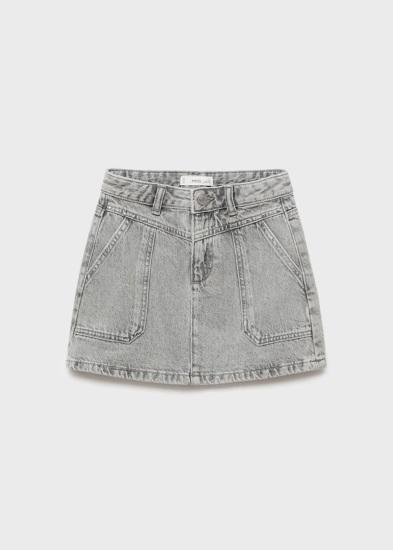 Short denim skirt