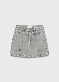 Short denim skirt