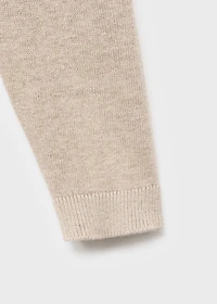 Knitted sweater with ribbed details