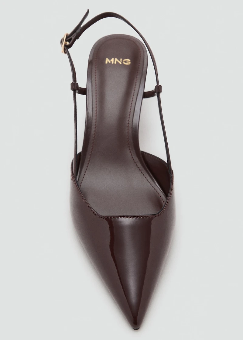 Kitten-heel patent leather shoes