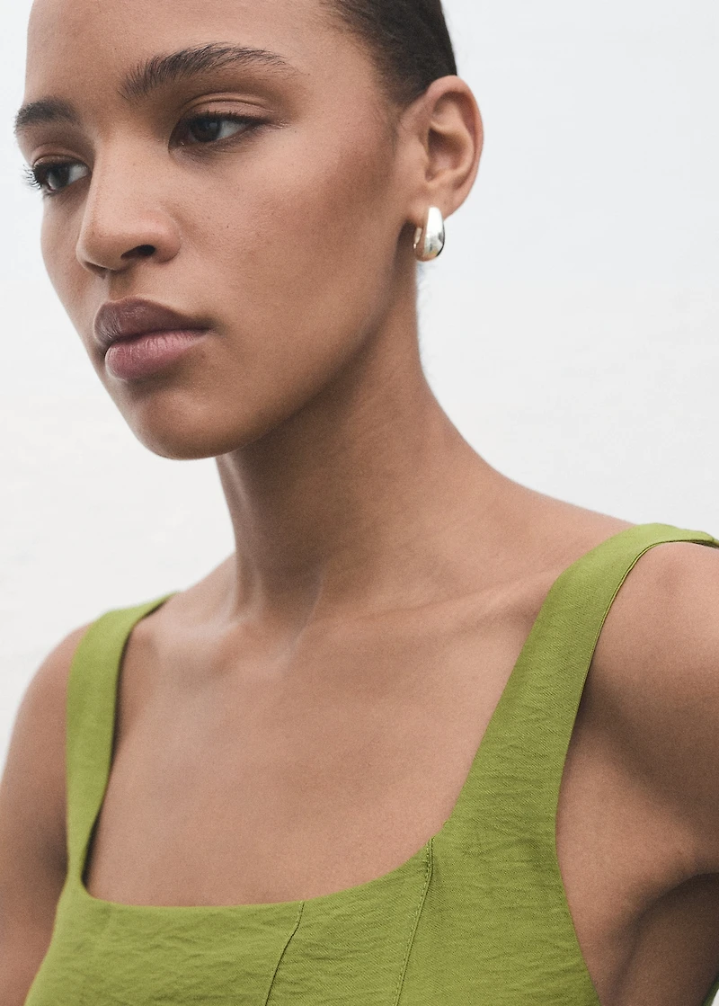 Midi-dress with stitching