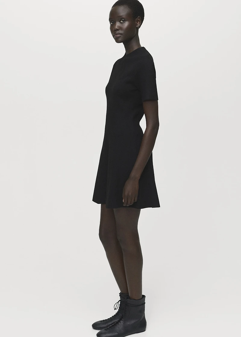 Fine-knit flared dress