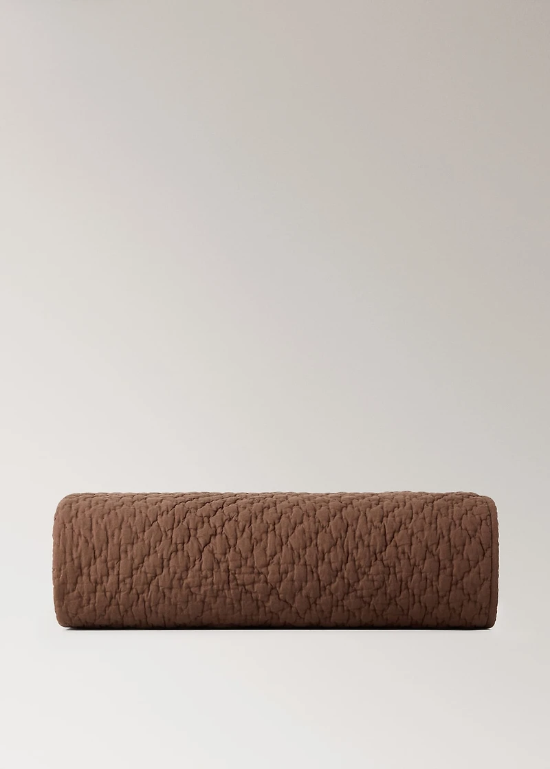 Hand-stitched cotton bedspread for cot