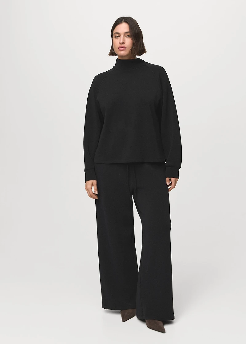 High collar sweatshirt