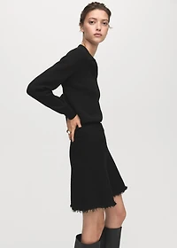 Tweed skirt with frayed hem