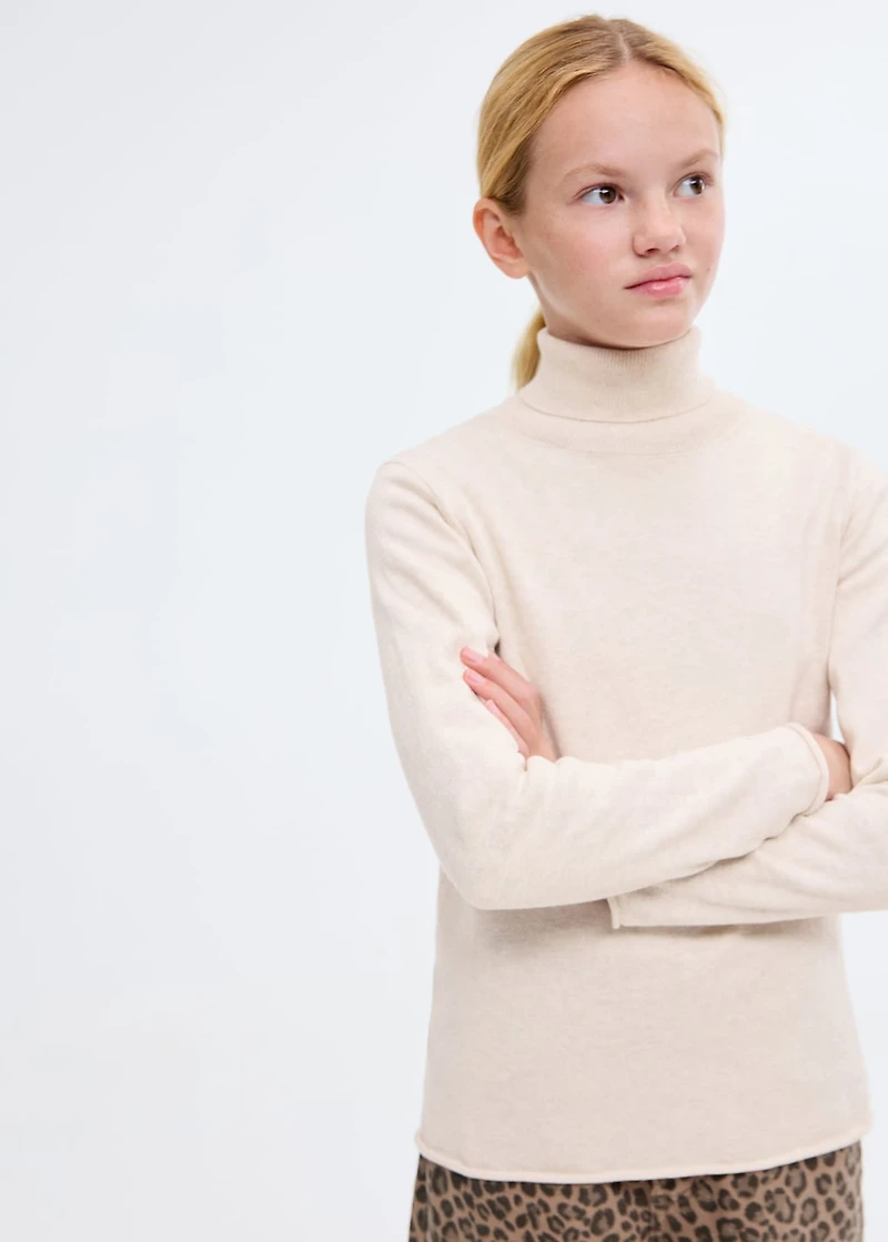 Turtleneck knit sweater