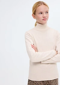 Turtleneck knit sweater