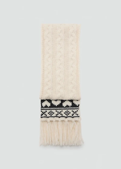 Knit scarf