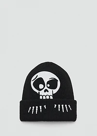 Skull knit beanie