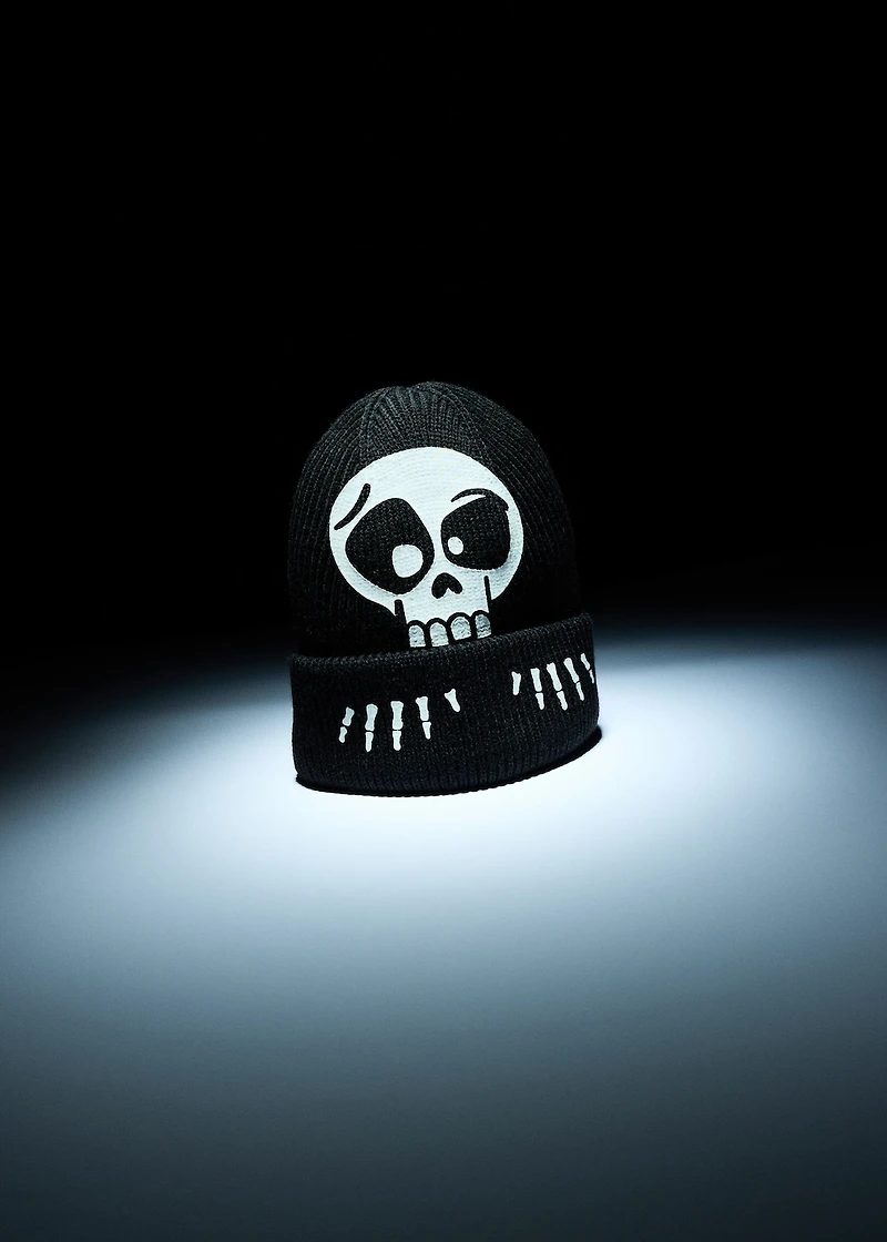 Skull knit beanie