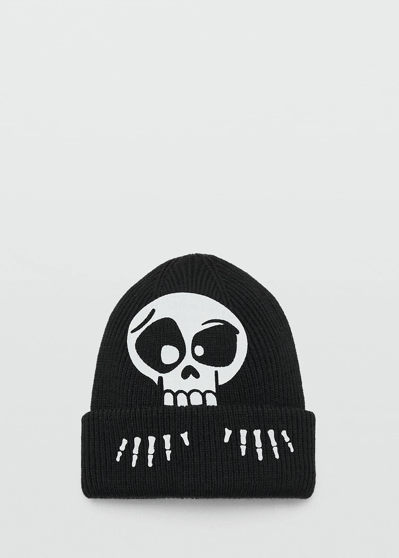 Skull knit beanie