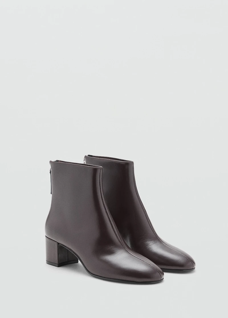 Leather ankle boots with block heel