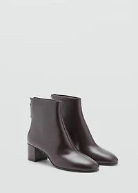 Leather ankle boots with block heel